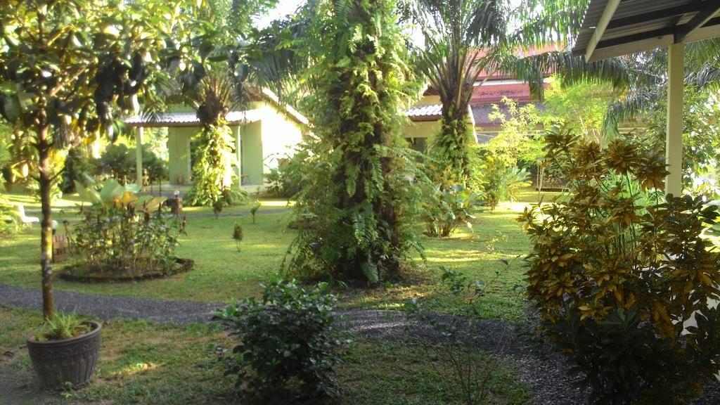 Aathid Garden Khao Lak Villa ห้อง รูปภาพ